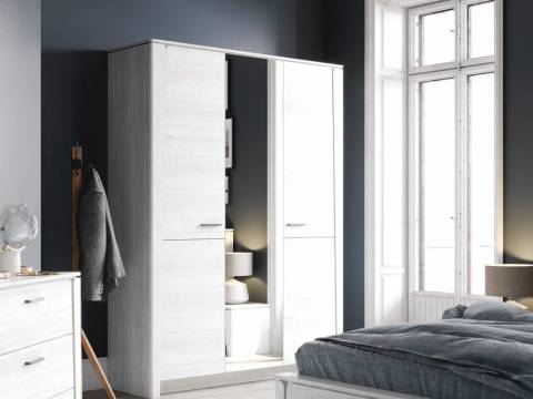 Шкаф трехдверный Мальта Дуб Винтерберг